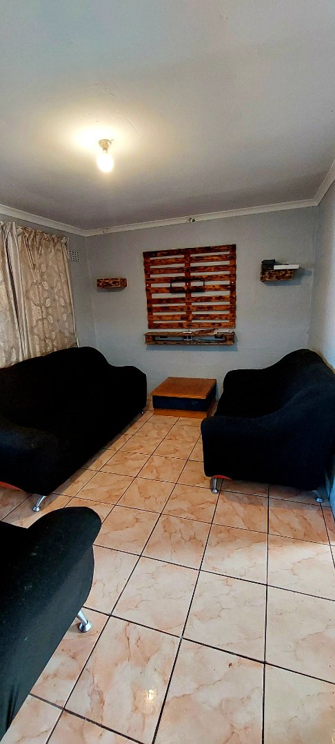 4 Bedroom Property for Sale in Kleinvlei Western Cape